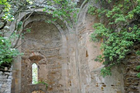 Neustadt-Haardt, Winzingen castle ruins, "Haardter Schloss", private property. With former castle chapel of St. Nicholas.