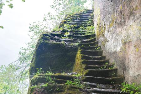 Leinsweiler, Neukastel castle ruins.